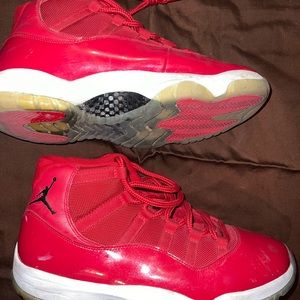 Jordan 11 Retro - Authentic released 12/9/17